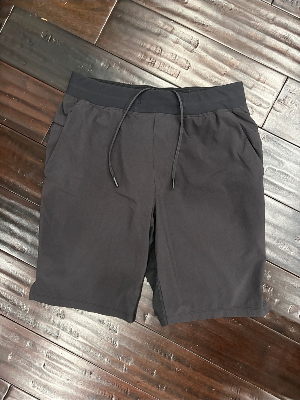 lululemon athletica Men's Black Athletic Drawcord Shorts